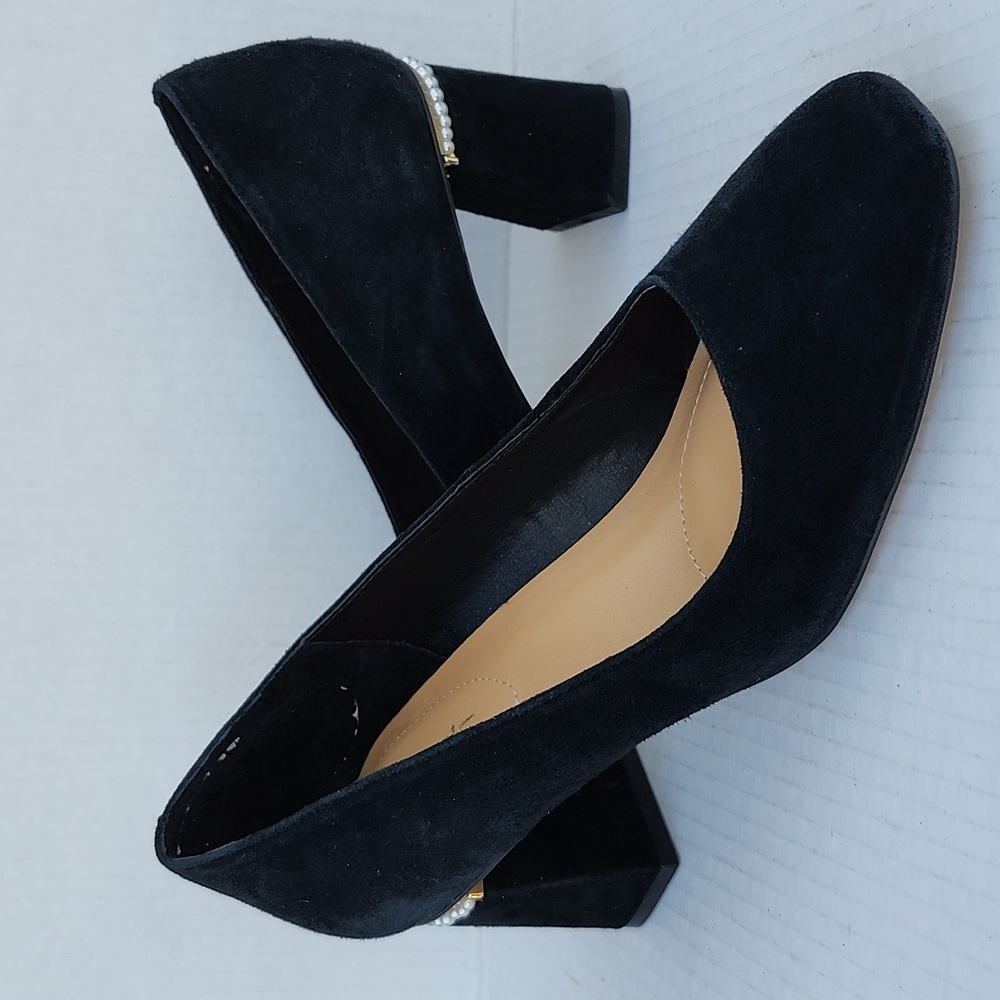 NWOT CHICO'S ALESSIA SUEDE PUMPS